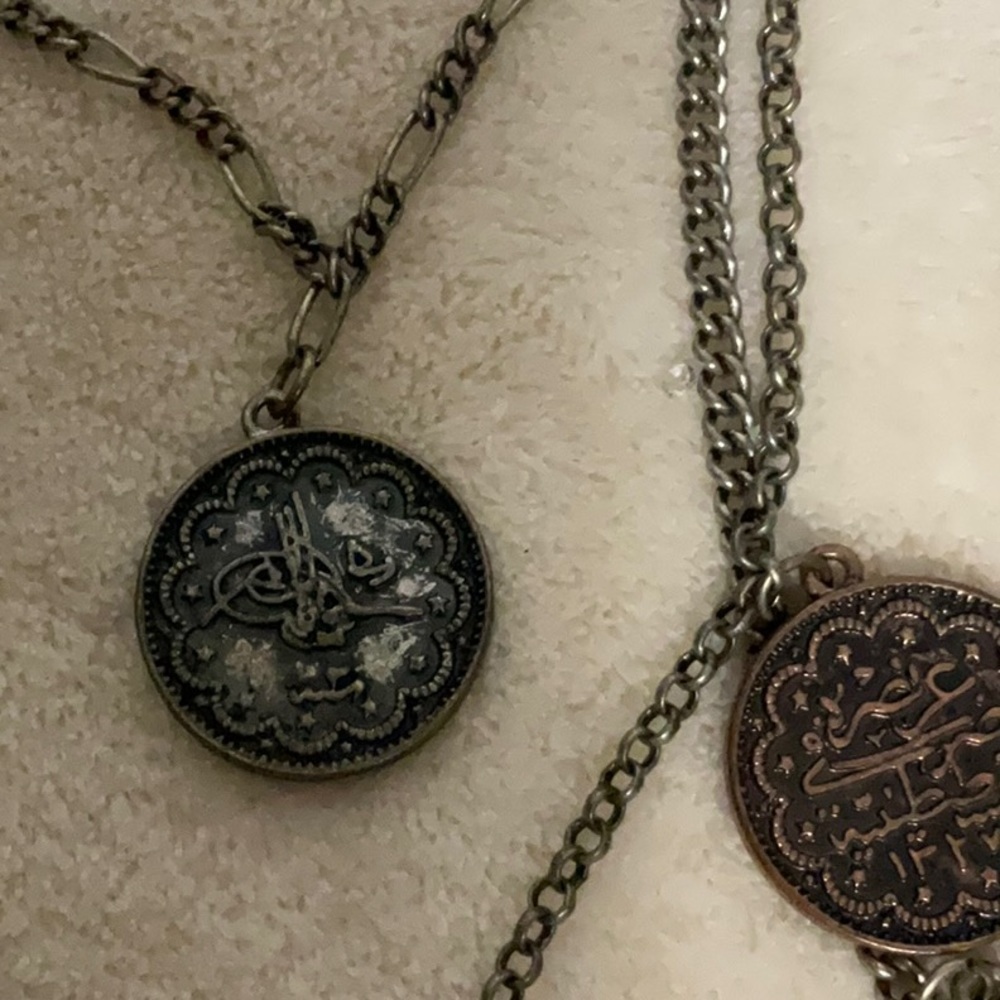 Necklace - Picture 4 of 6